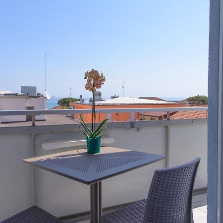 Hotel Sans Souci Rimini Esterno foto