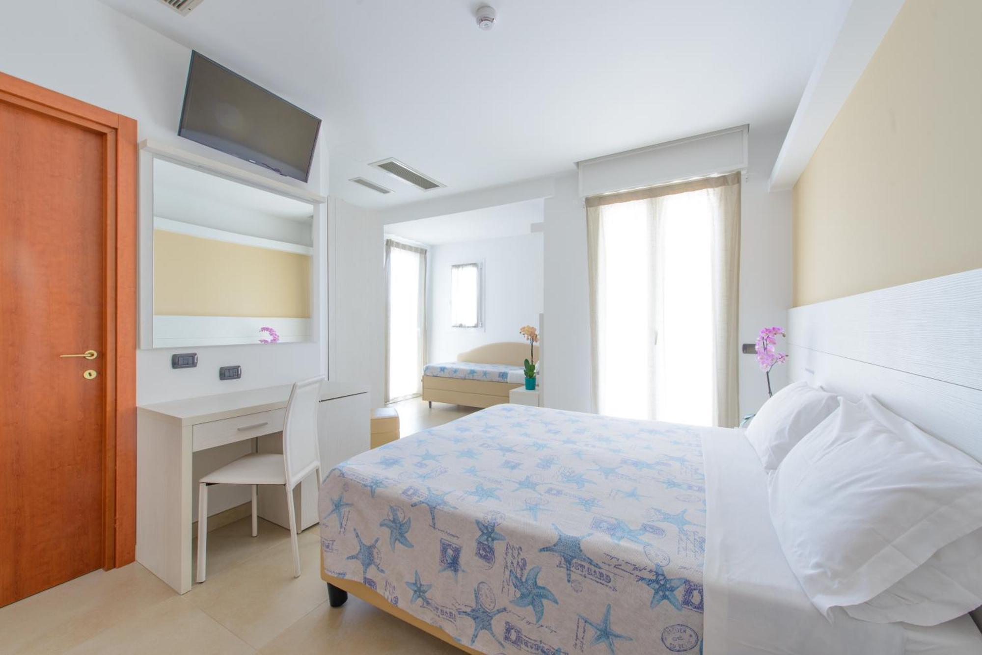 Hotel Sans Souci Rimini Esterno foto