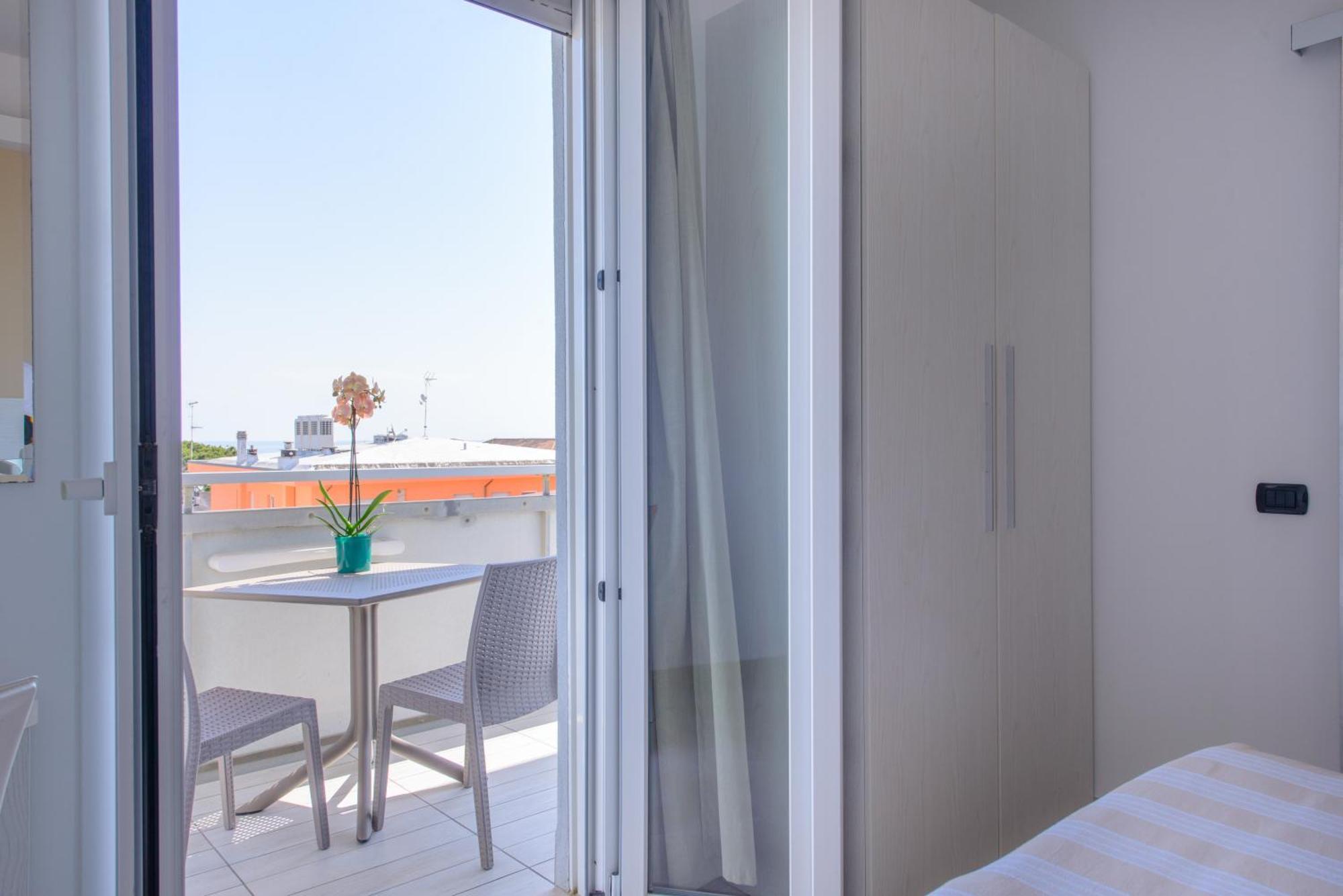 Hotel Sans Souci Rimini Esterno foto